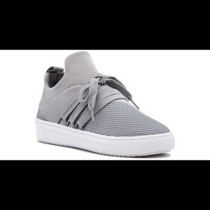 Steve Madden Lancer Sneakers Lace Ups